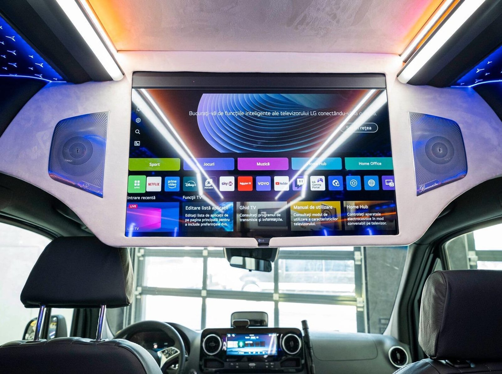 vip-minibus-gal-3